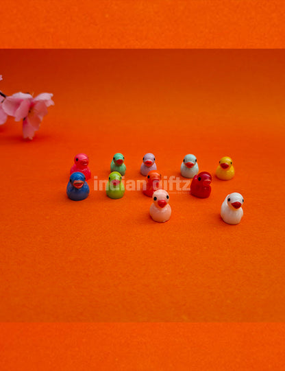 Miniature Multi Colour Resin Ducklings 8 Pcs 1 Set – Bright & Adorable Garden Accent Set.  Gifting, Home Decor, Table, Car Dashboard Office Table