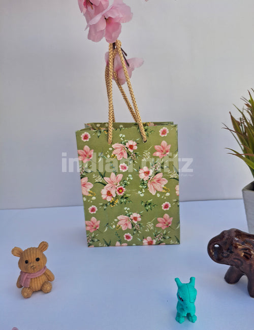 Green Printed Paper Gift Bags for Return Gifts | Weddings | Birthday  (6 × 4 inch)