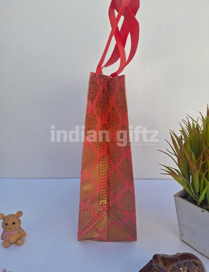 Pink with Golden Patern Non Woven Bag For|Wedding| Birthday | Housewarming| All Events (11 × 7 inch)