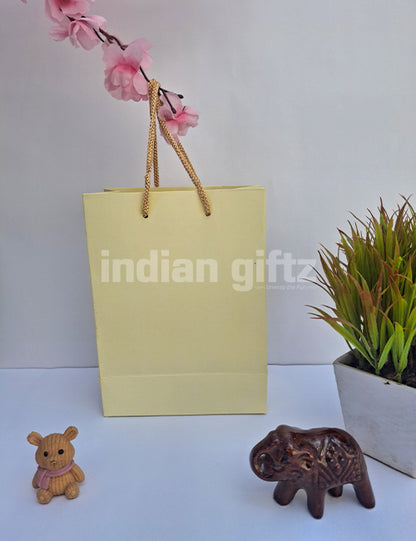 Green Printed Paper Gift Bags for Return Gifts | Weddings | Birthday (8 × 6 inch)