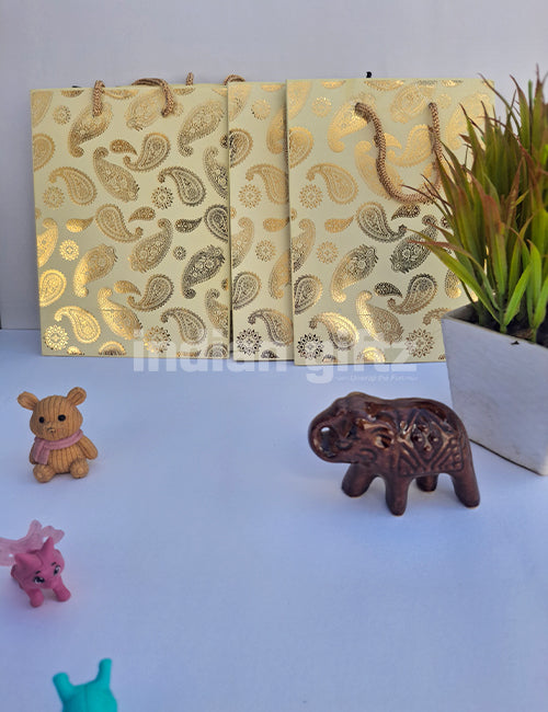 Green Printed Paper Gift Bags for Return Gifts | Weddings | Birthday (8 × 6 inch)